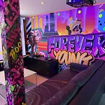 Capsule Forever Young - Jacuzzi - Sauna - Billard - Arcade De Jeux - Netflix & Cinema - Ping Pong Semesterbostad