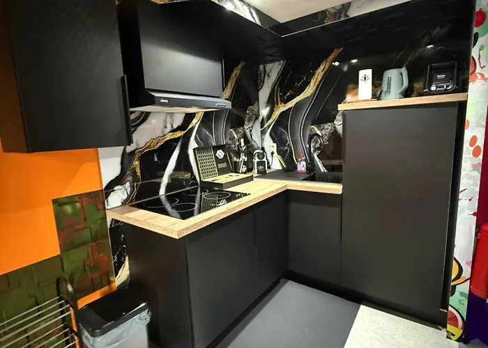 Capsule Forever Young - Jacuzzi - Sauna - Billard - Arcade De Jeux - Netflix & Cinema - Ping Pong Hastière-par-delà